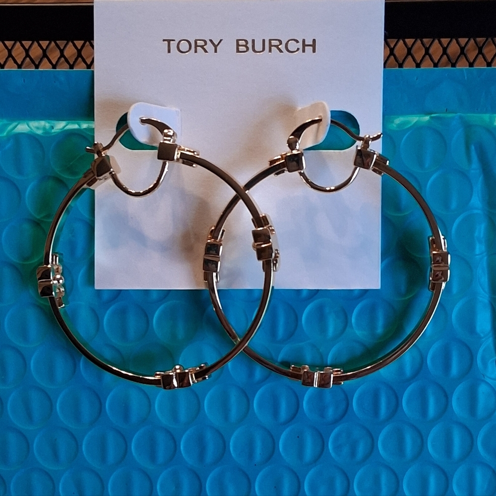 Tory Burch Gold Hoop Earrings With Logo Accents NWT - Picture 8 of 10